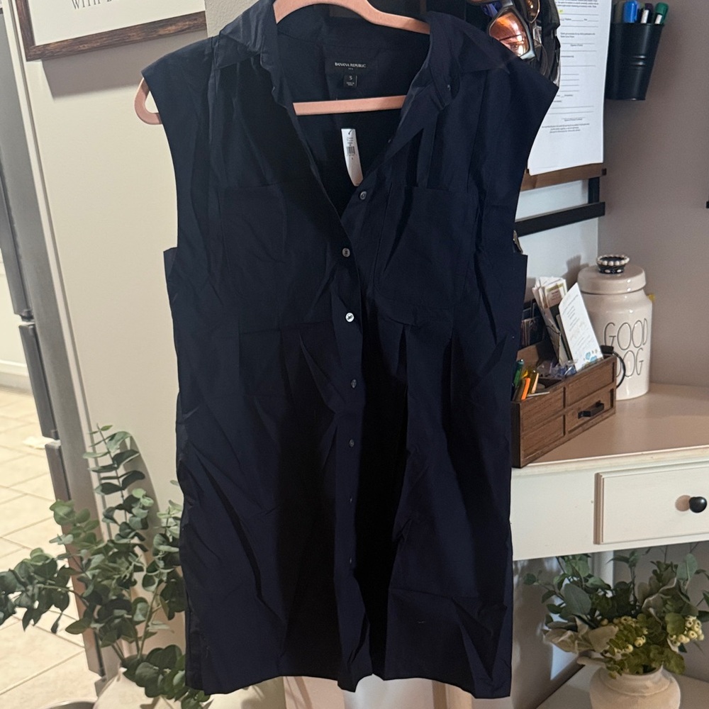 Navy Banana Republic Sleeveless Dress